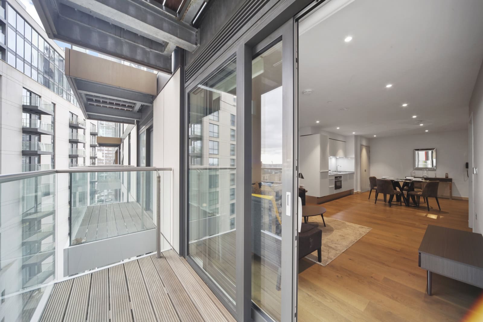 Image 1: Raglan House, London, SE1 6TJ