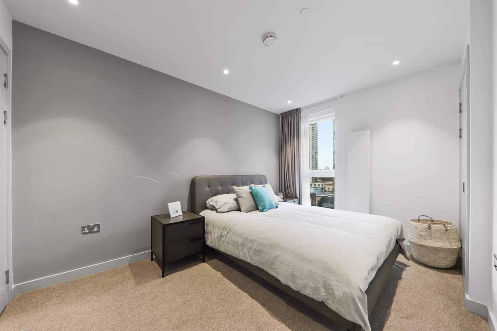 1: Raglan House, London, SE17 1FB