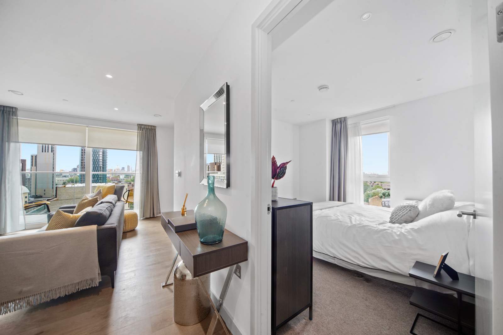 1: Raglan House, London, SE17 1FB