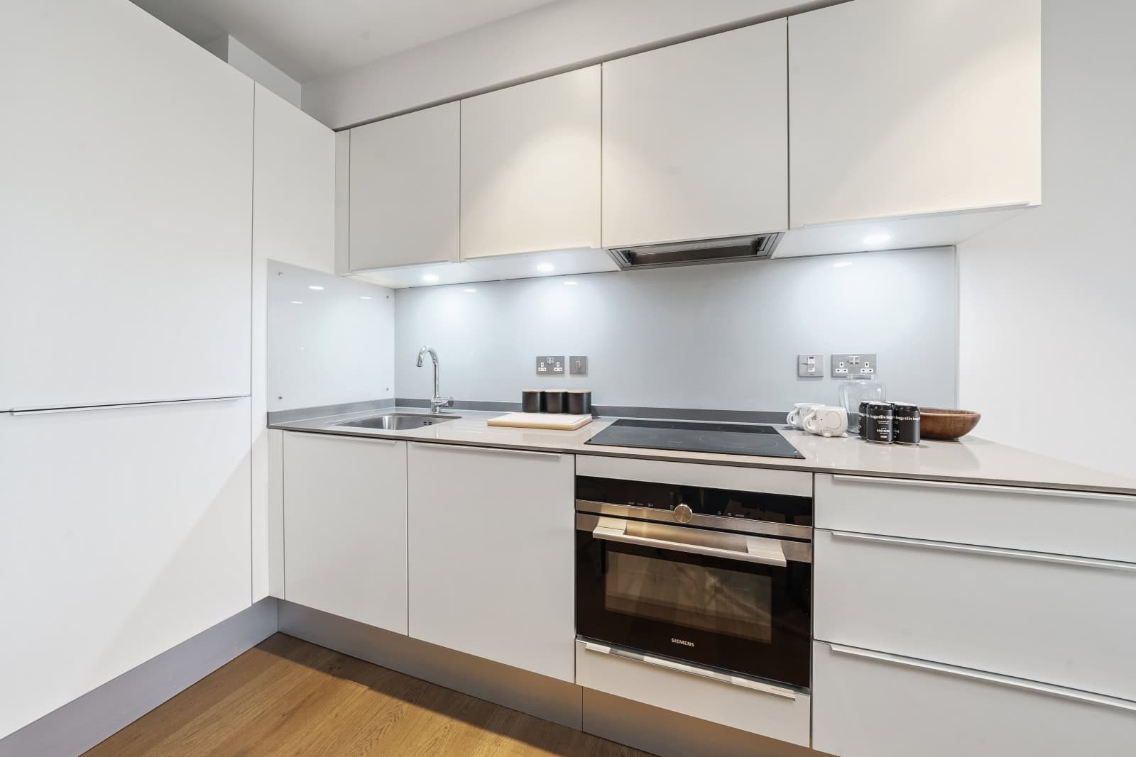 Image 2: Raglan House, London, SE1 6TJ