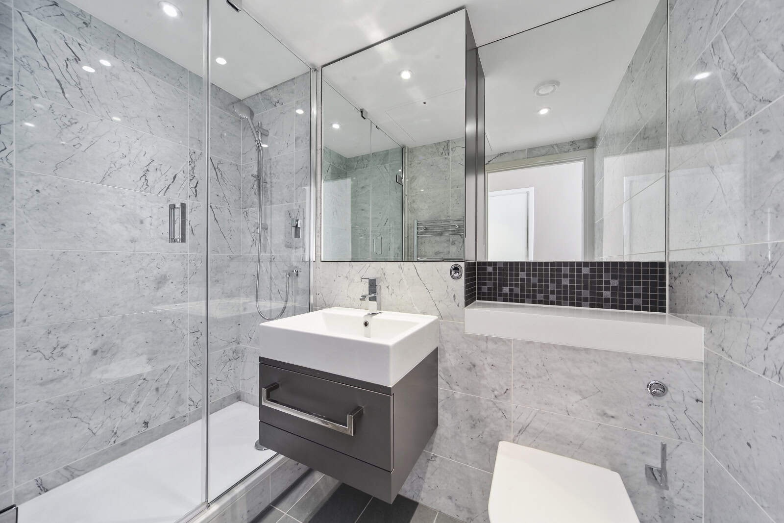 Image 9: Raglan House, London, SE1 6TJ