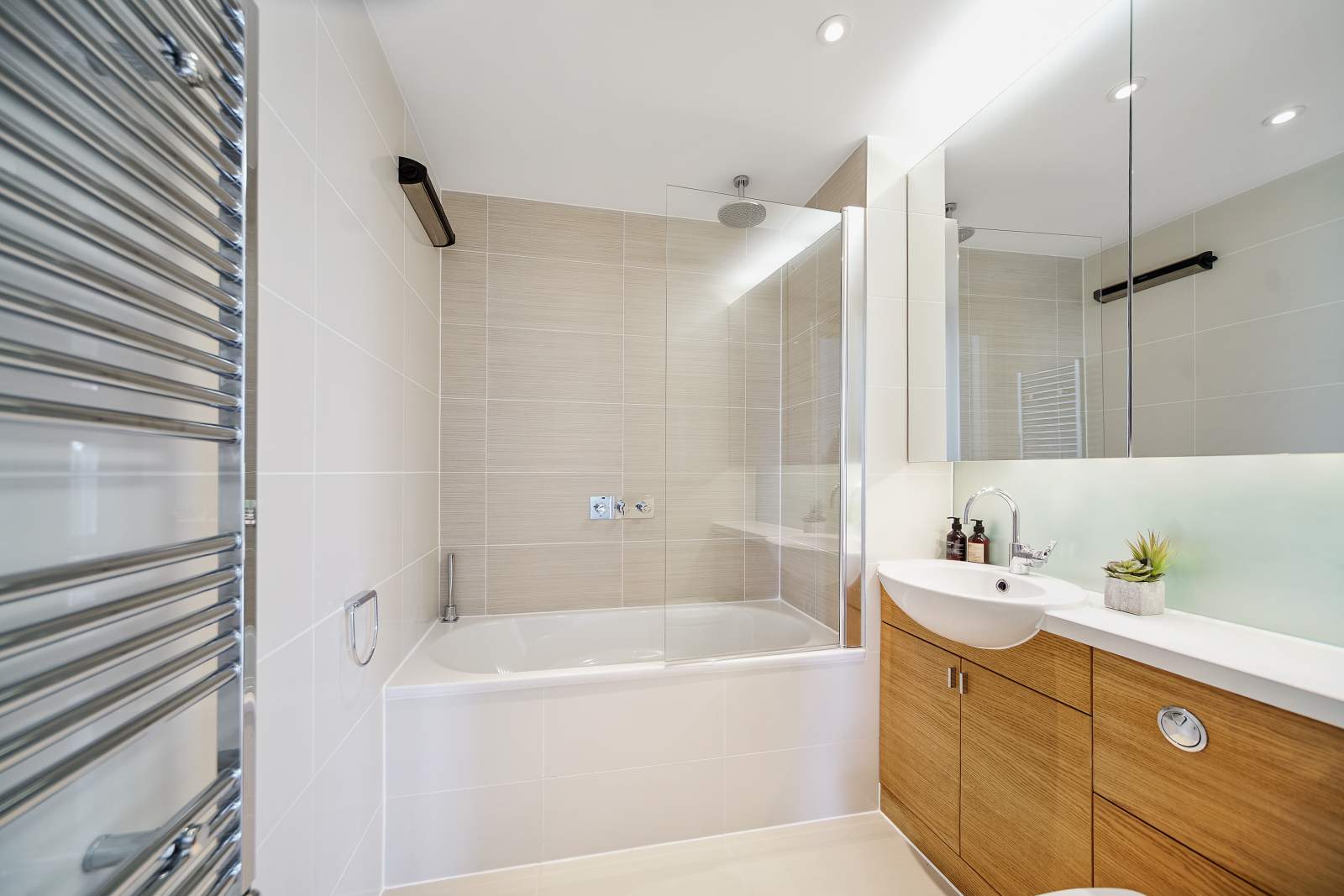 1: Sedona House, London, E20 1FX