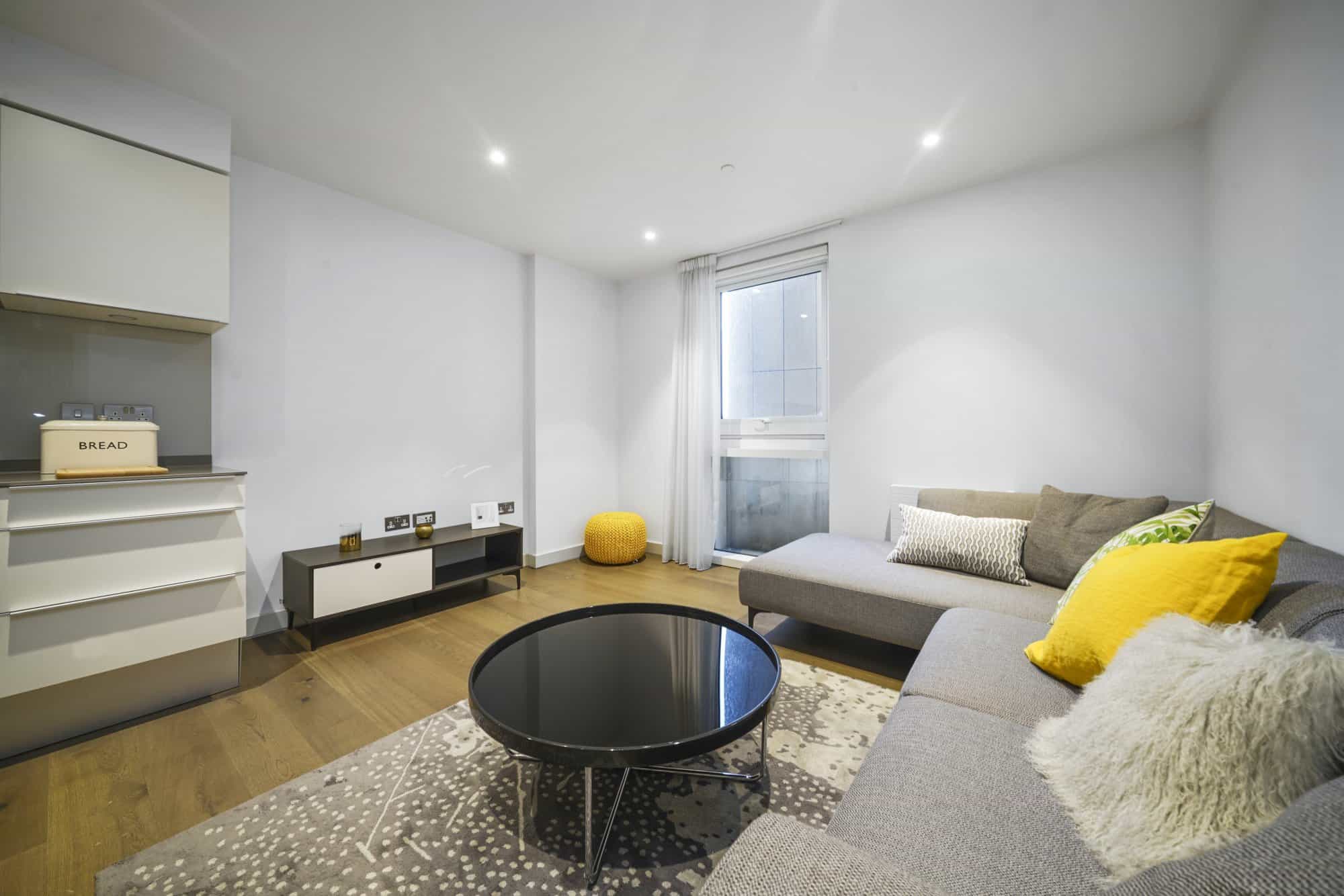1: Mawes House, London, SE17 1EQ