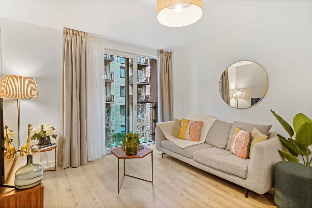 Image 1: Farrier, Manchester, M5 4UY