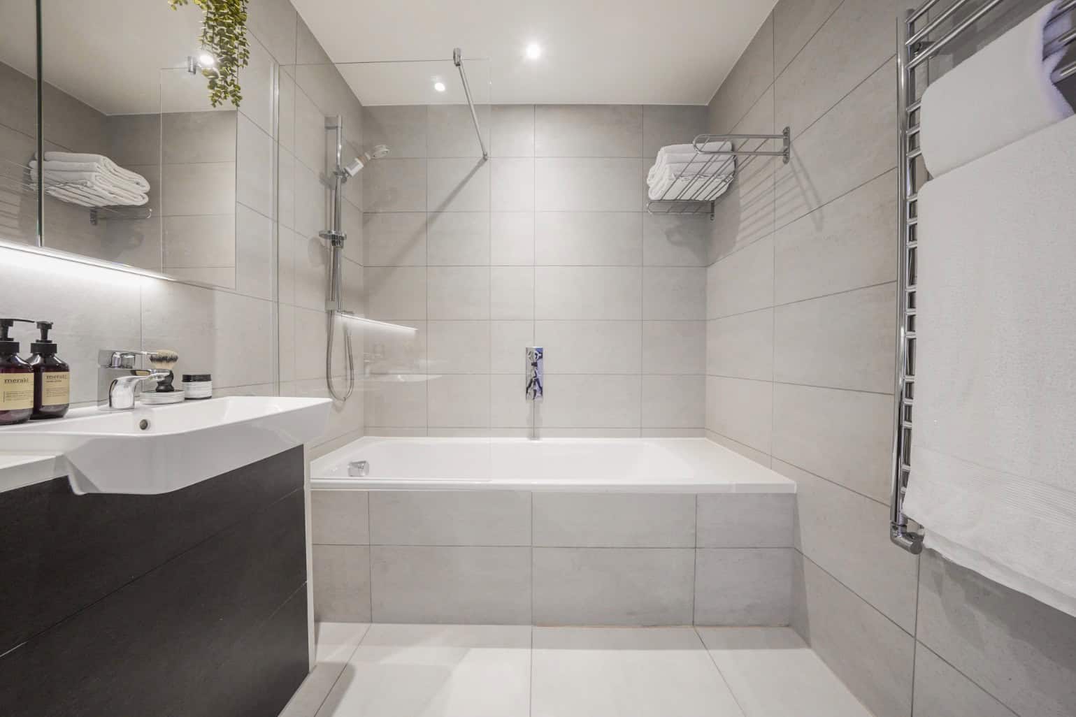 Image 4: Insignia Point, London, E20 1JH