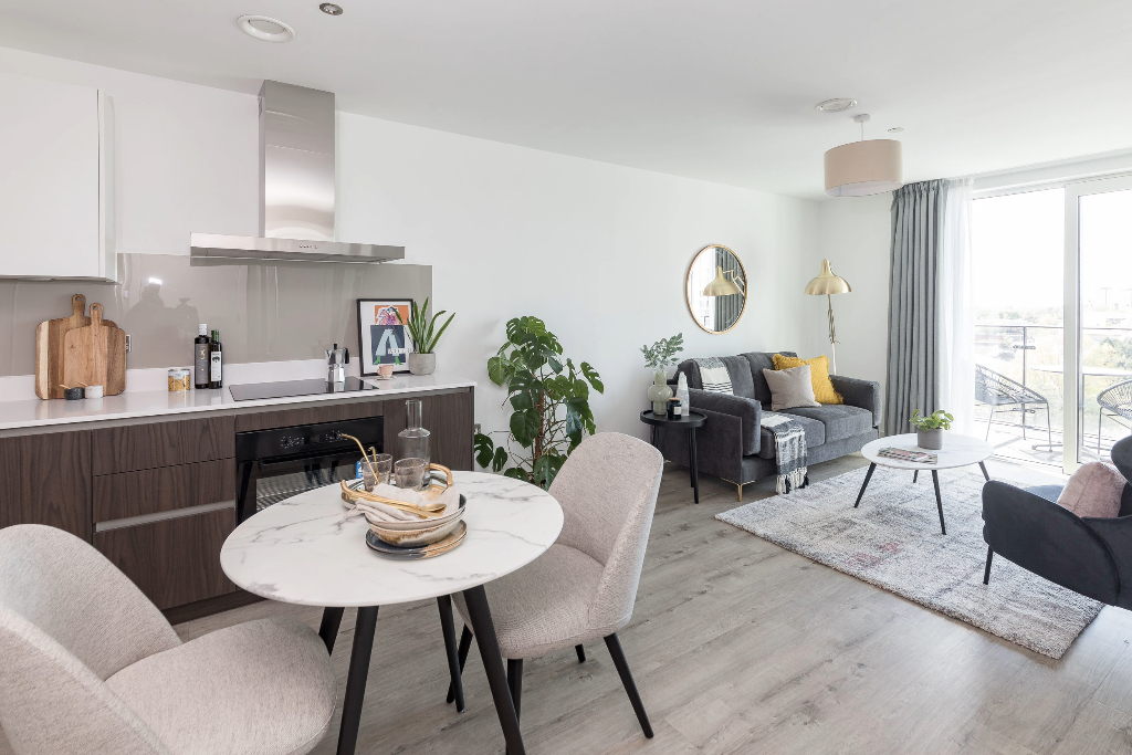 Image 2: Clay, Manchester, M5 4RE