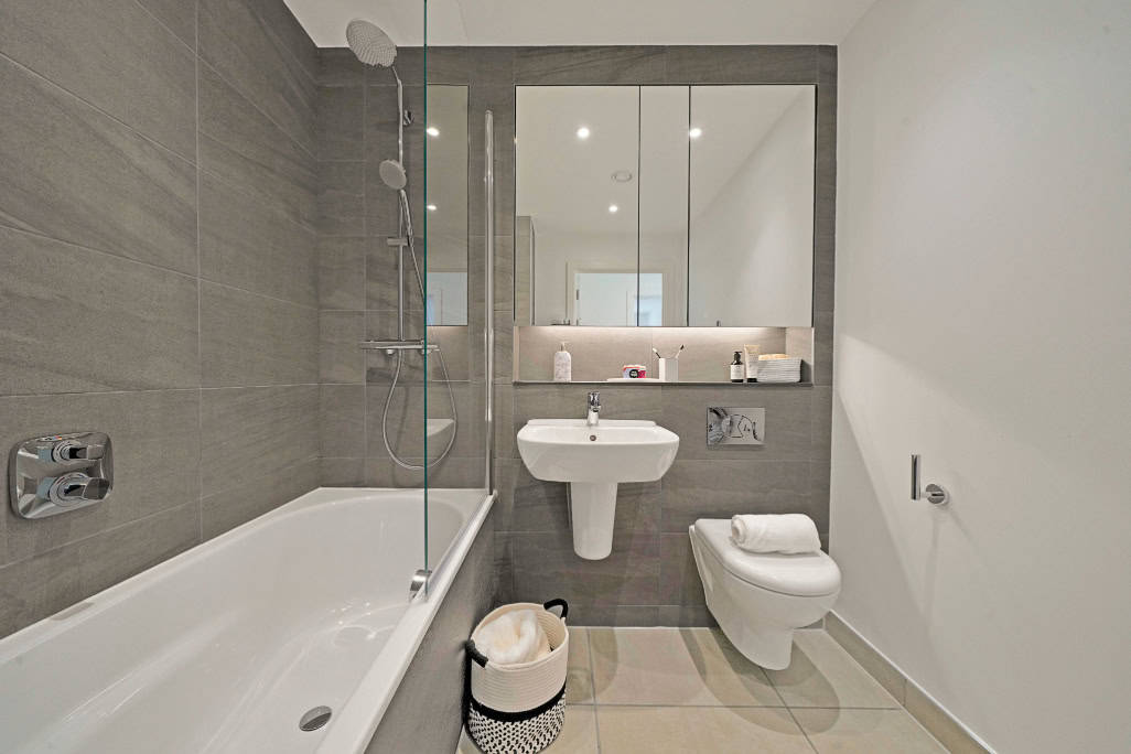 Image 5: Clay, Manchester, M5 4RE