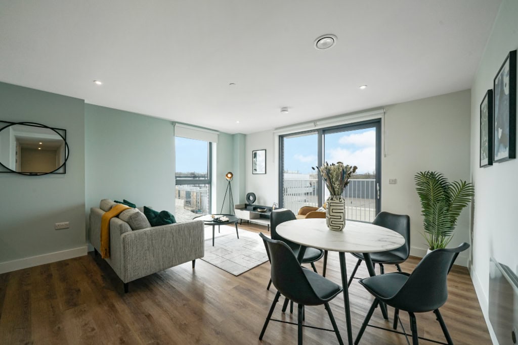 Carter House, Maidenhead, SL6 1EB - Image 1 of 15