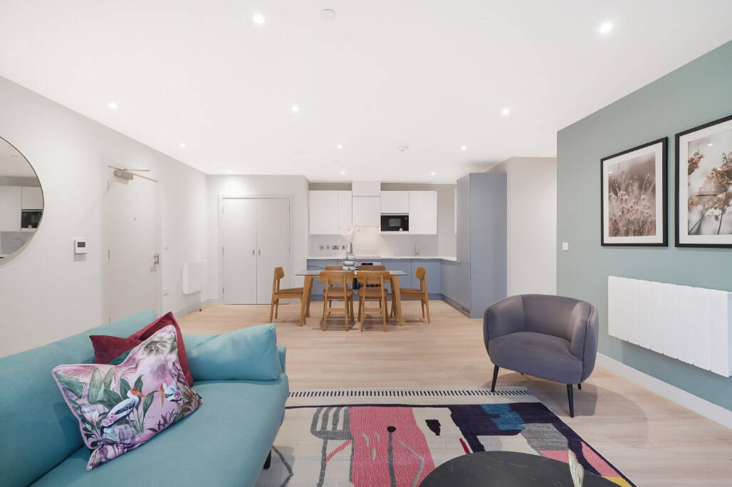 Image 3: The Oakgate, Surrey, KT22 7RZ