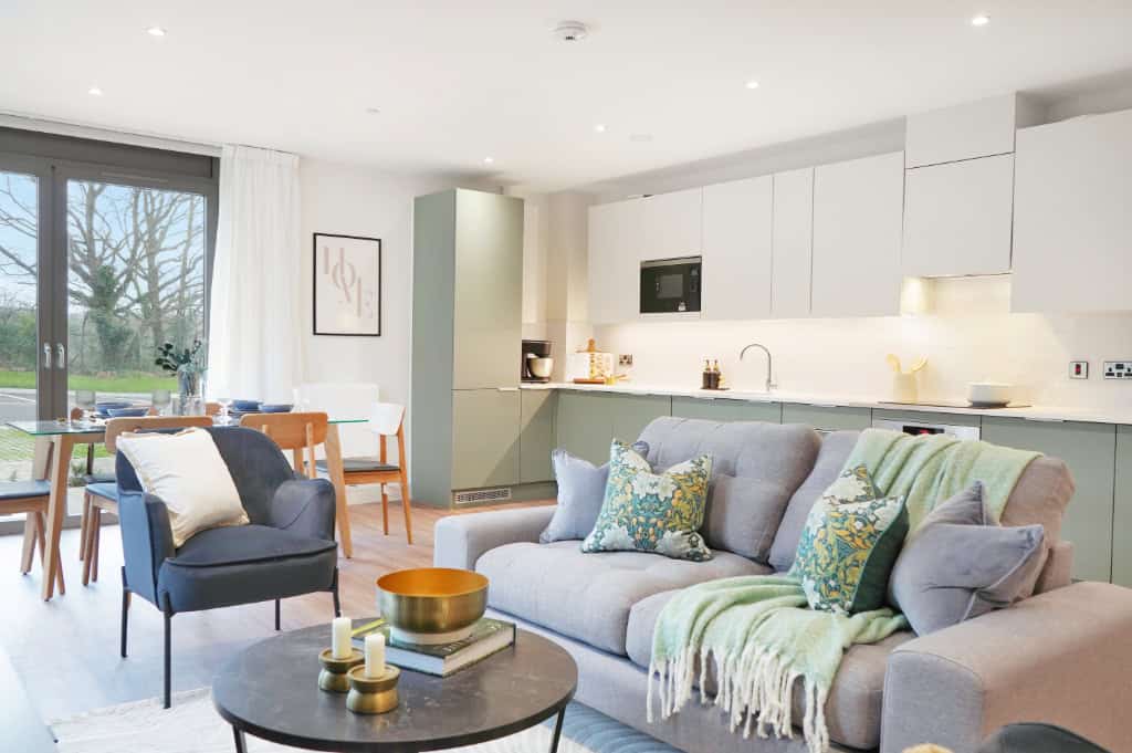 Image 5: The Oakgate, Surrey, KT22 7RZ