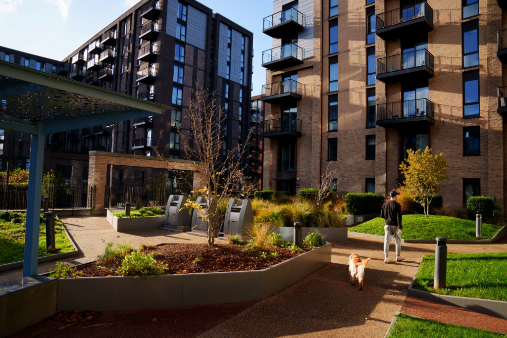 Image 2: Clay, Manchester, M5 4RE