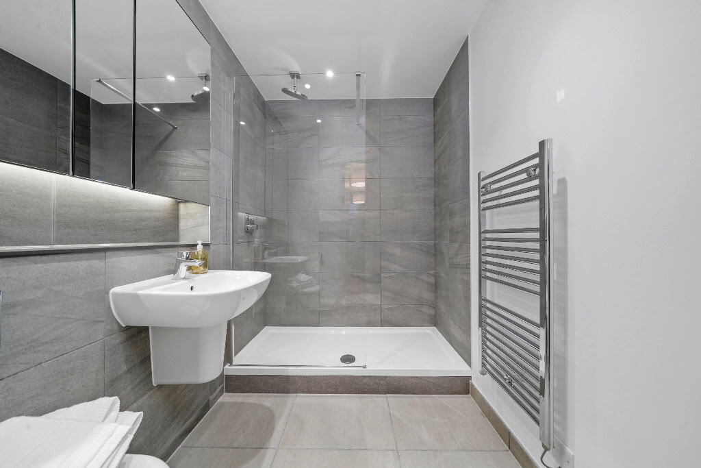 Image 4: Clay, Manchester, M5 4RE