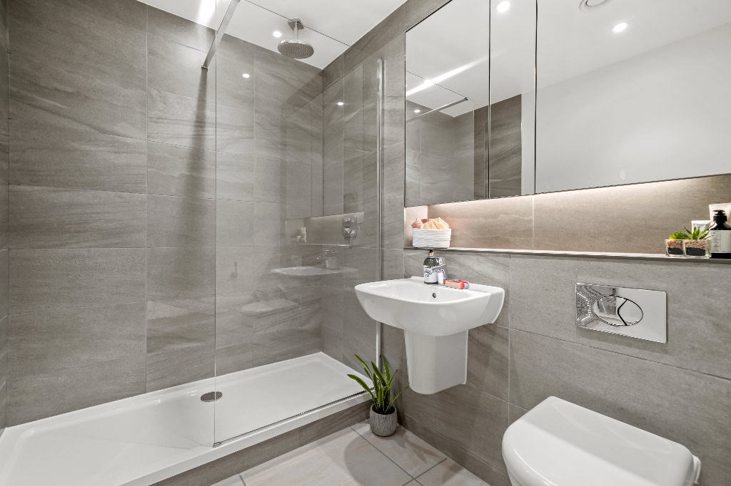 Image 16: Farrier, Manchester, M5 4UY