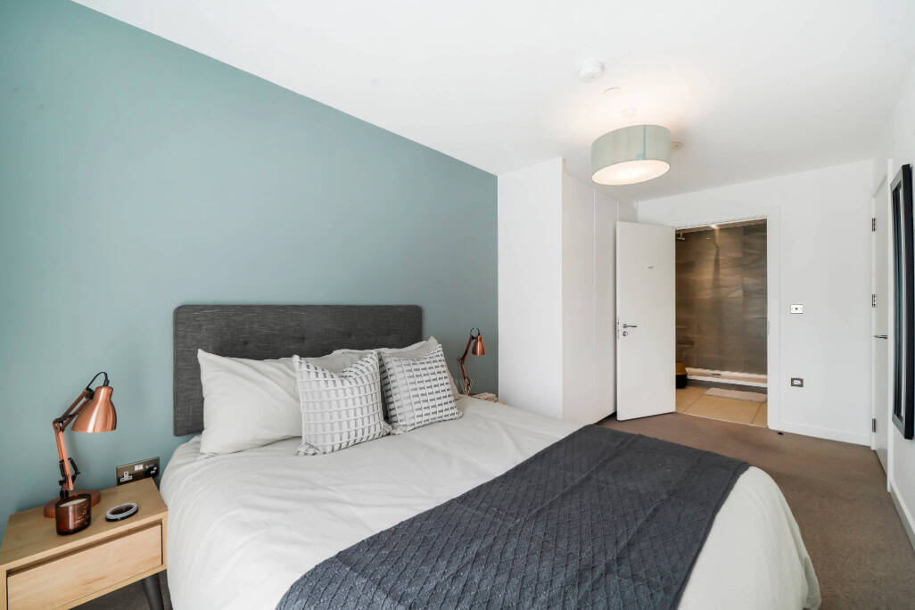 Image 2: Farrier, Manchester, M5 4UY