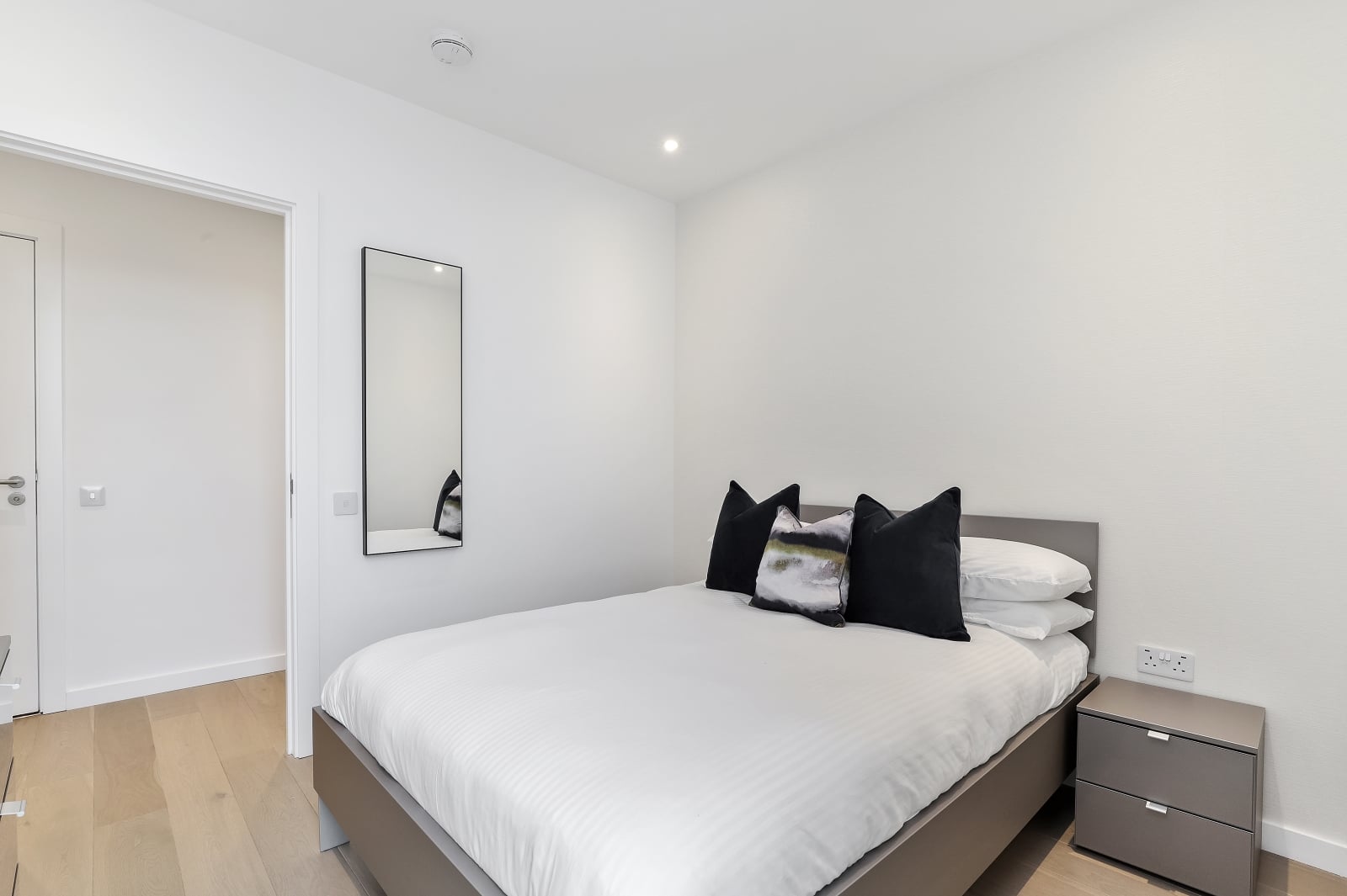 Image 5: Insignia Point, London, E20 1JH