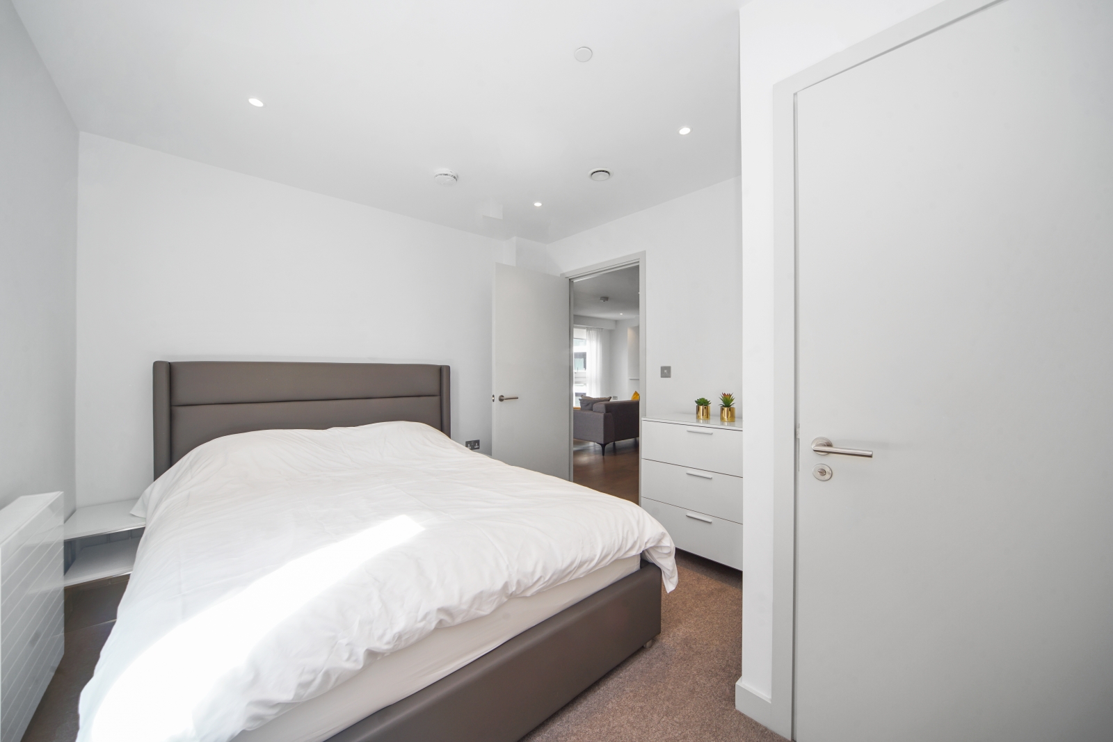 Image 15: Mawes House, London, SE17 1EQ