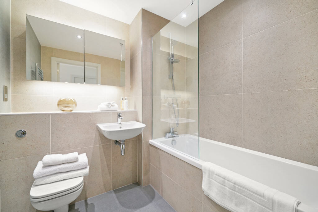 Image 5: The Oakgate, Surrey, KT22 7RZ