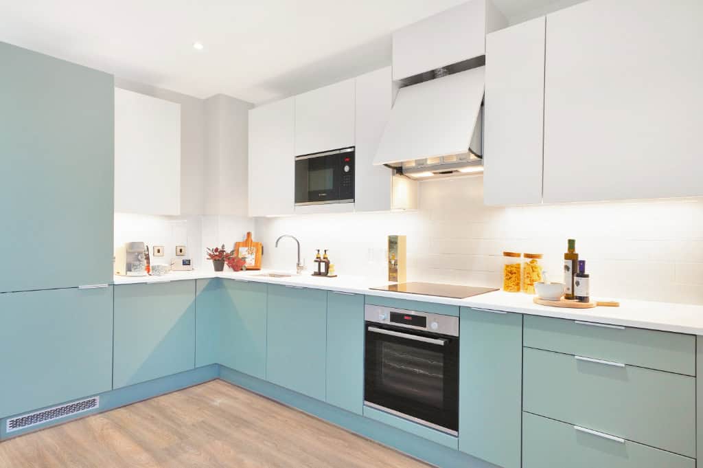 Image 3: The Oakgate, Surrey, KT22 7RZ