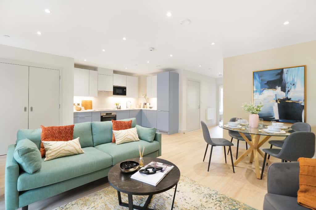 Image 6: The Oakgate, Surrey, KT22 7RZ