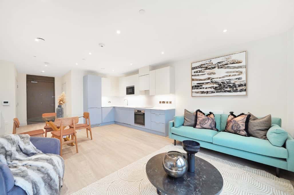 Image 8: The Oakgate, Surrey, KT22 7RZ