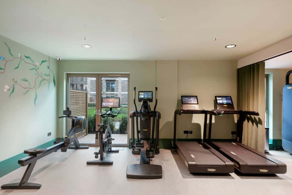 Image 4: The Oakgate, Surrey, KT22 7RZ