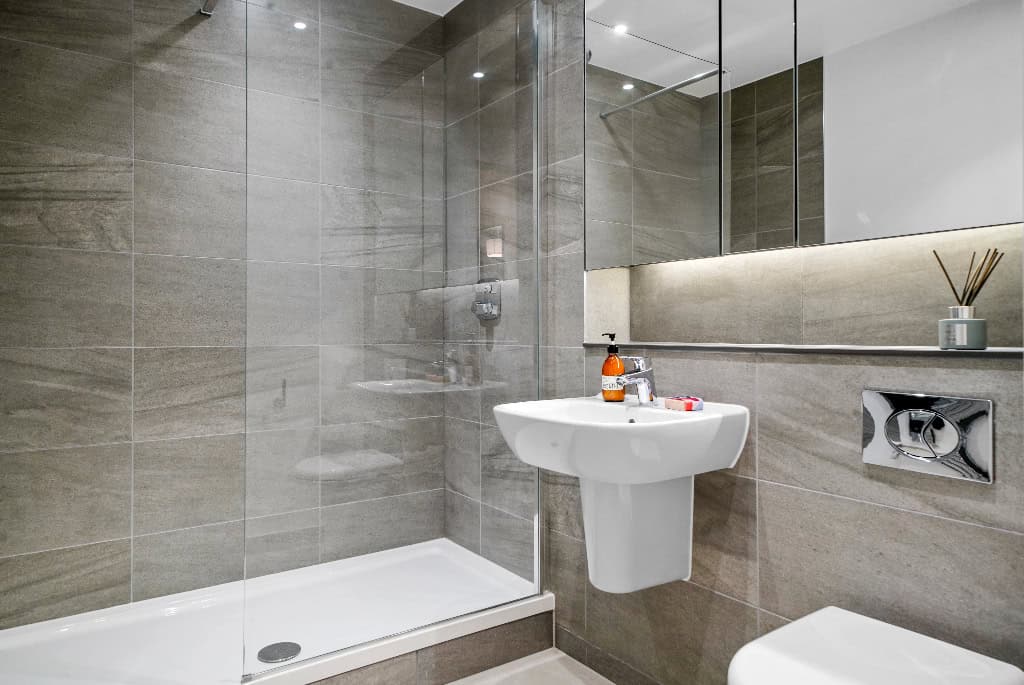 Image 2: Potters, Manchester, M5 4RG