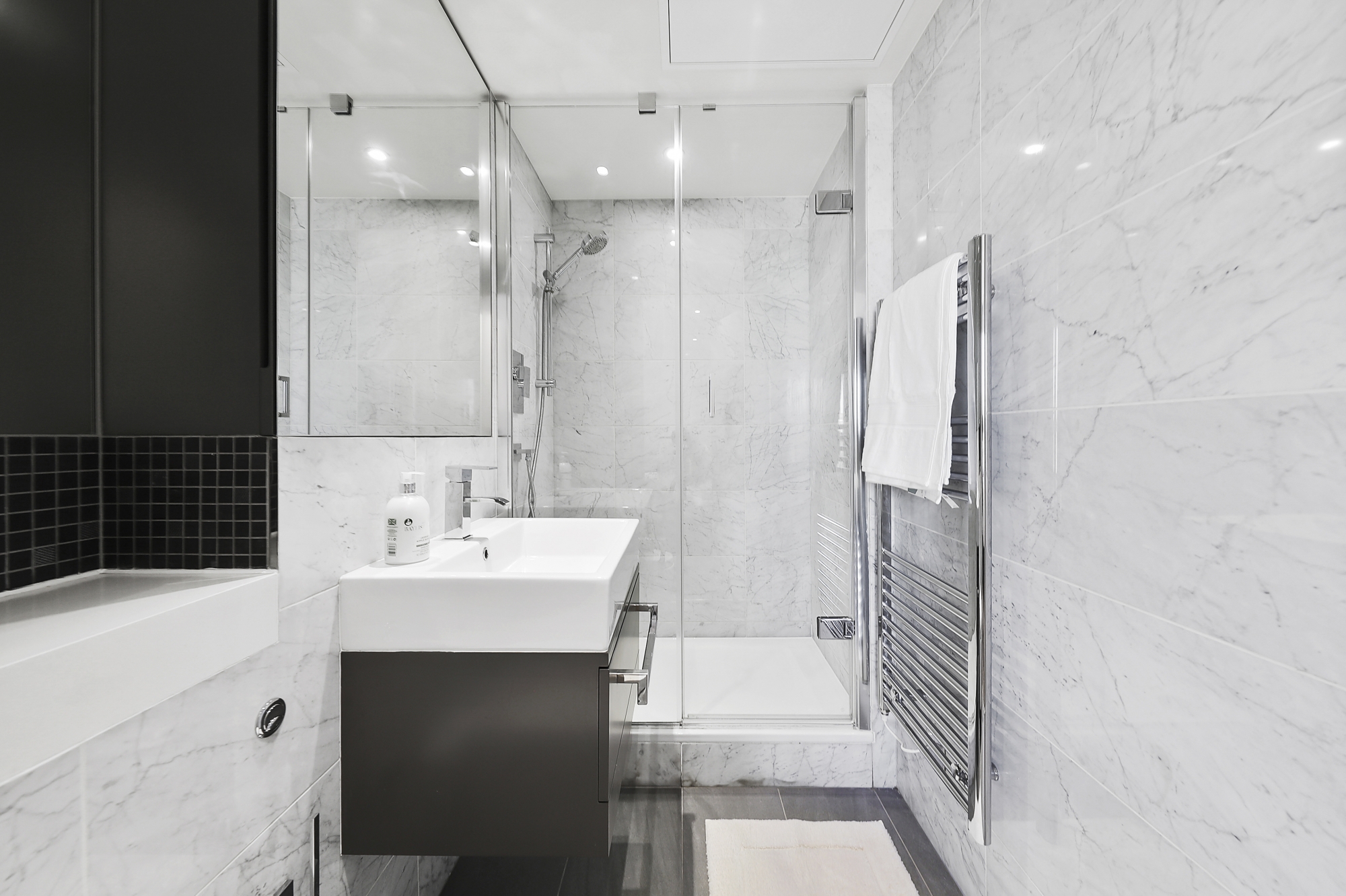 Image 12: Raglan House, London, SE1 6TJ