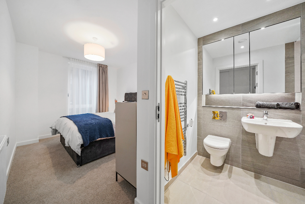 Image 3: Block H Townhouses, Manchester, M5 4RT