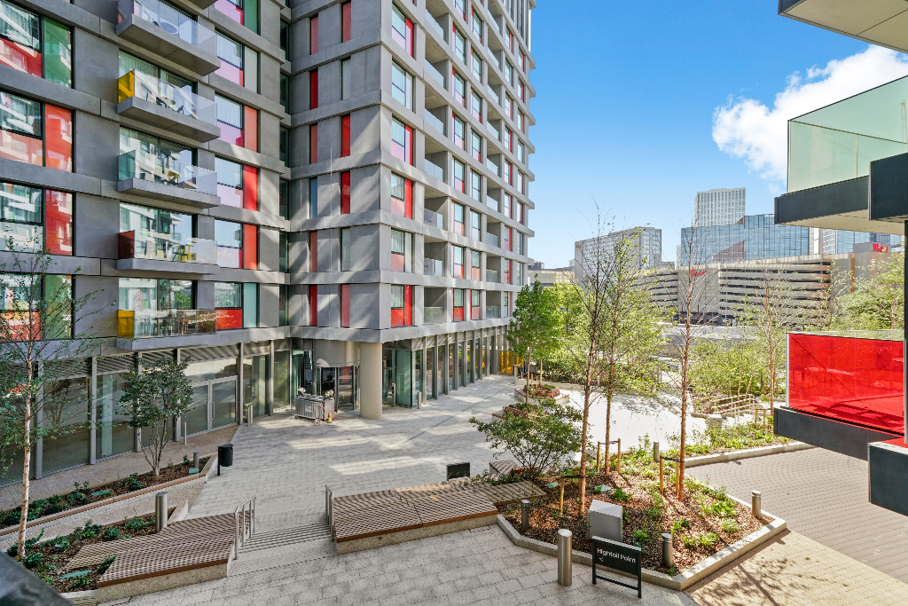Image 16: Skylark Point, London, E20 1JT